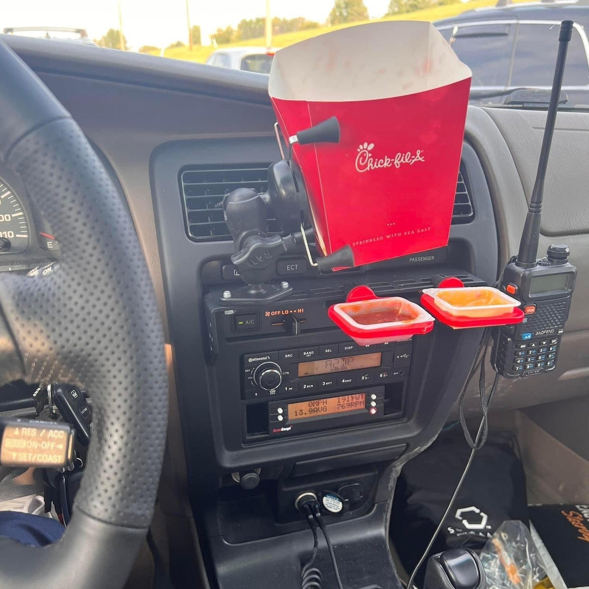 3rd Gen 4Runner Phone Dash Mount | Modular Accessory Mount (MAM) | (1996-2002)