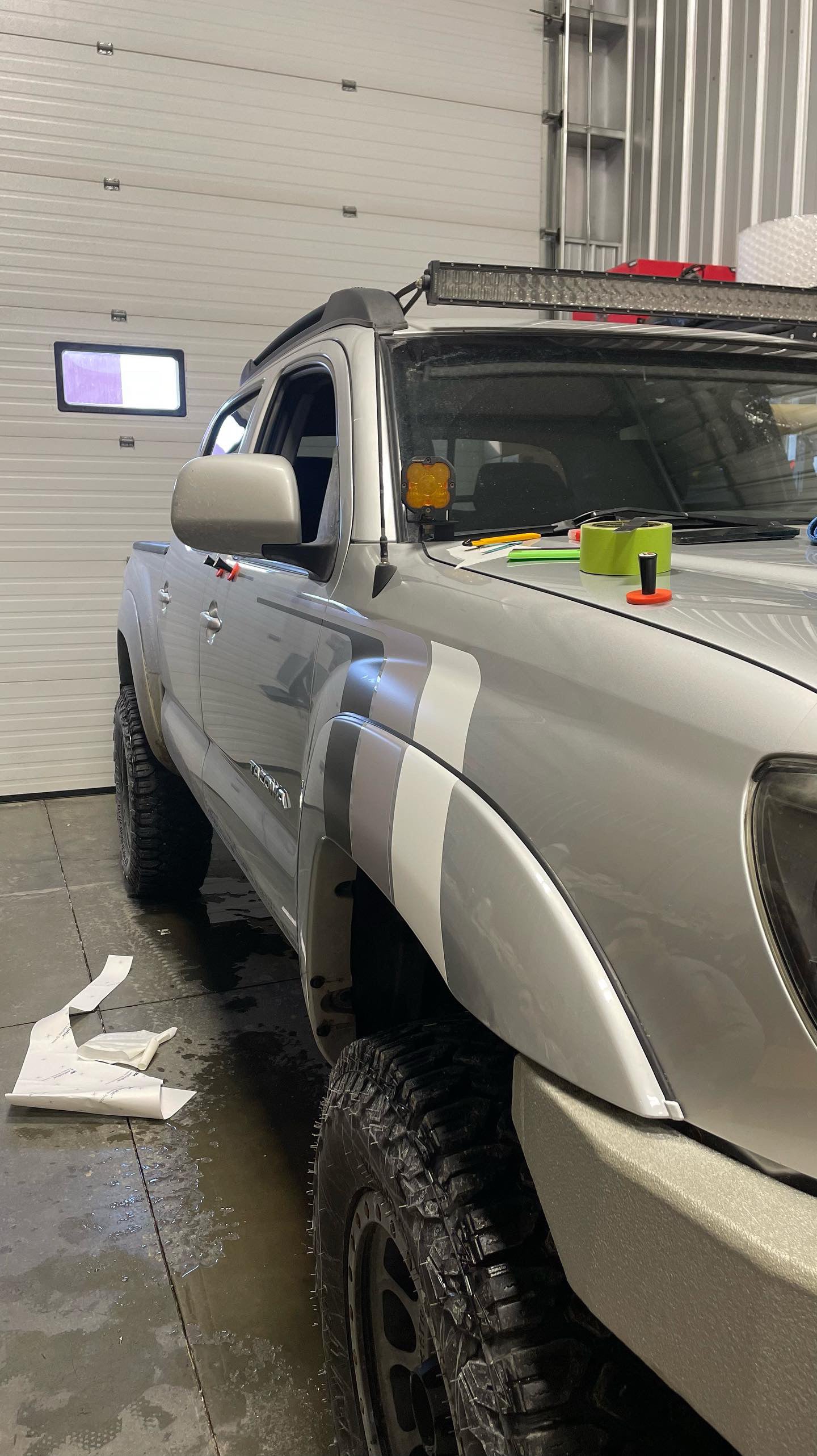 Universal Retro Side Stripes