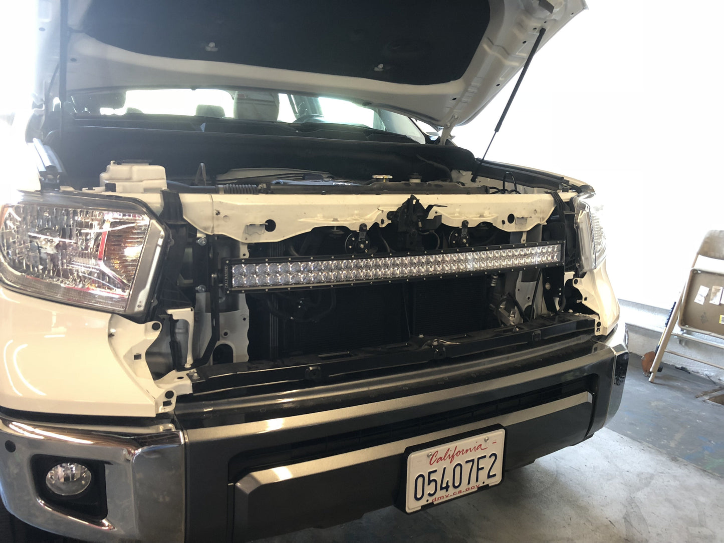 42" Hidden Grille Curved LED Light Bar Mounting Brackets For 2014-2021 Toyota Tundra