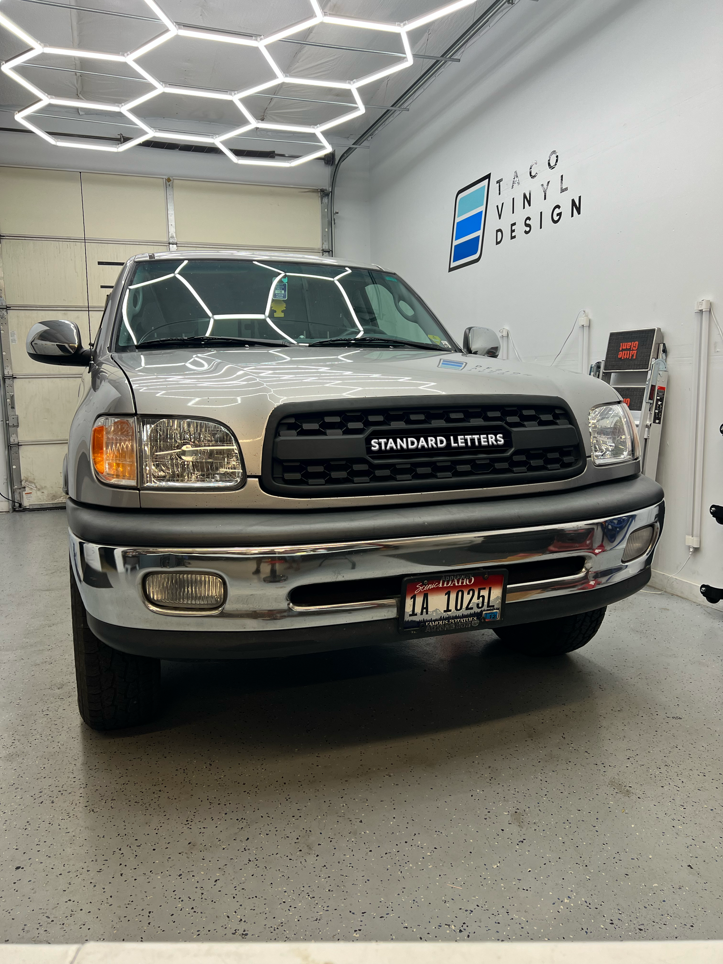 2000-02 Tundra Pro Grille