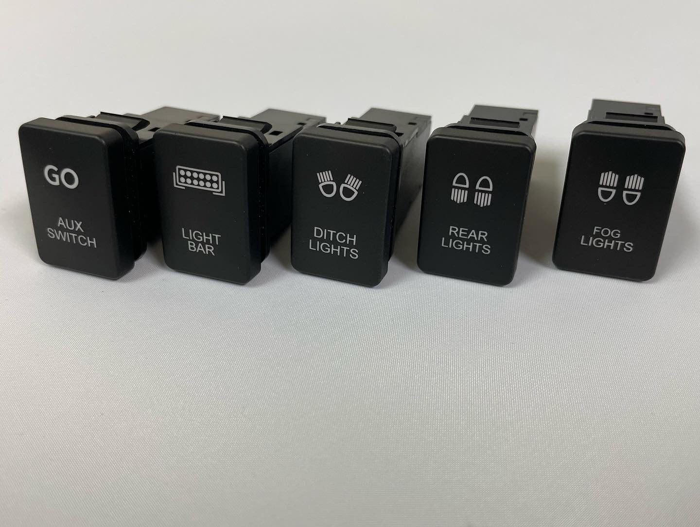 Switches & Accessories – Guild Outfitters