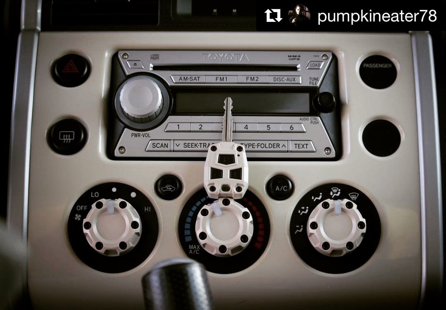 Climate Knobs (FJ Cruiser) - VOODOO BLUE