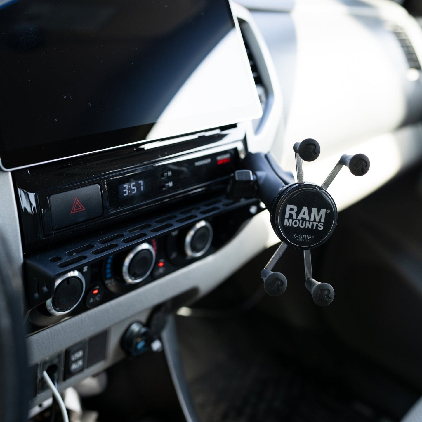 2nd Gen Tacoma (05 - 15) Center Console Modular Accessory Dash Mount (MAM)