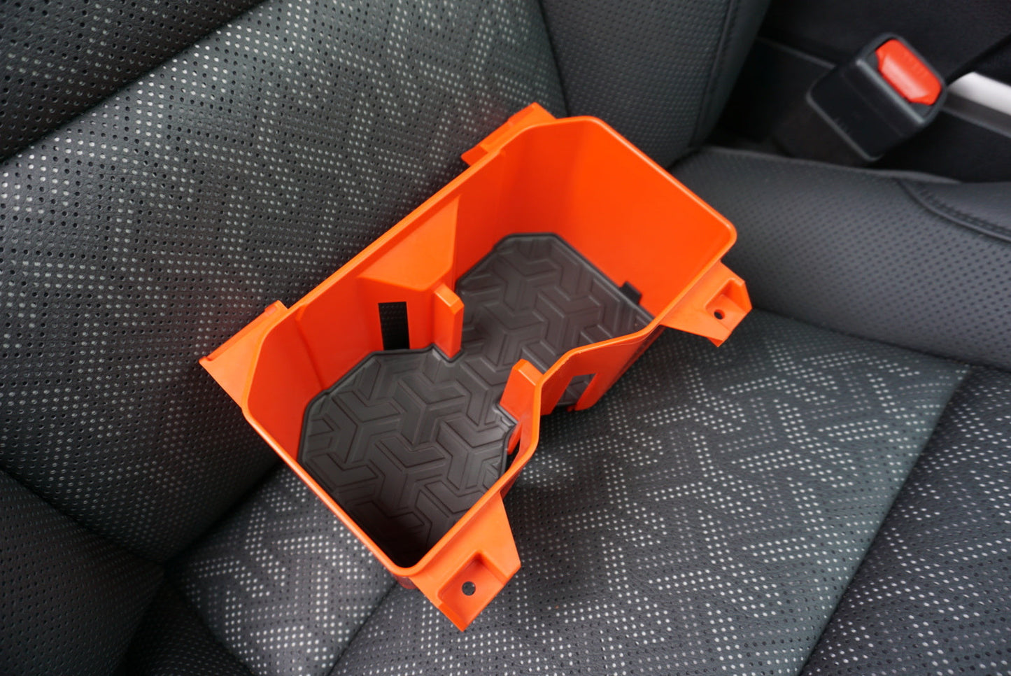 Oversize Cup Holder (2022+ Tundra) - SOLAR OCTANE