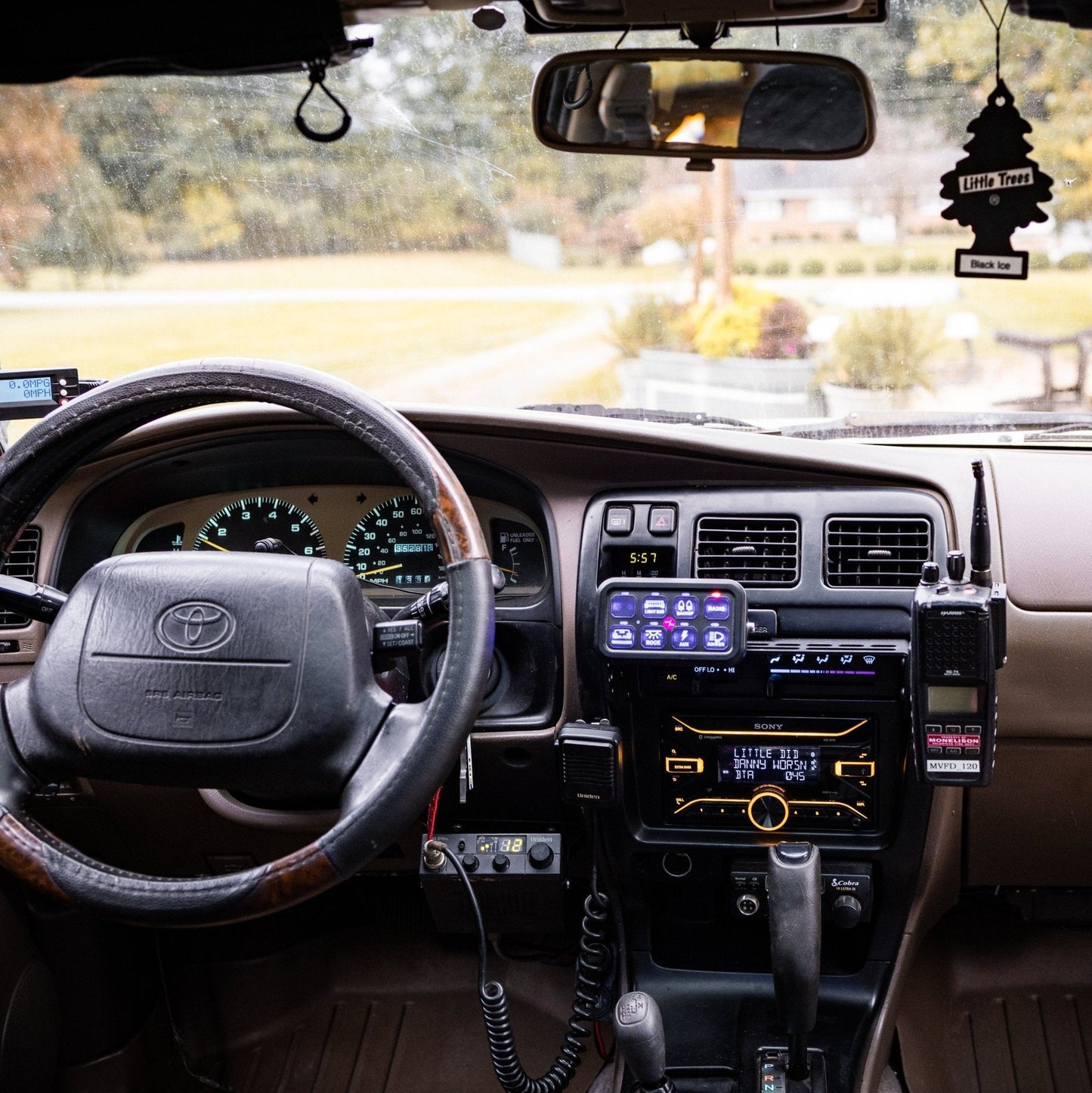 3rd Gen 4Runner Phone Dash Mount | Modular Accessory Mount (MAM) | (1996-2002)