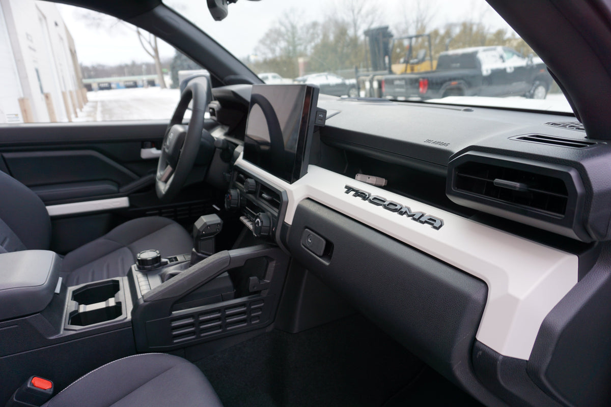VENT TRIM 2 PC SIDES (2024+ TACOMA / 2025+ 4RUNNER) - BLACK