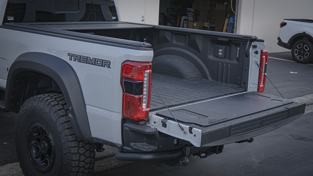 23+ Ford F250/350 SuperDuty | Mountain Hatch Tailgate Table